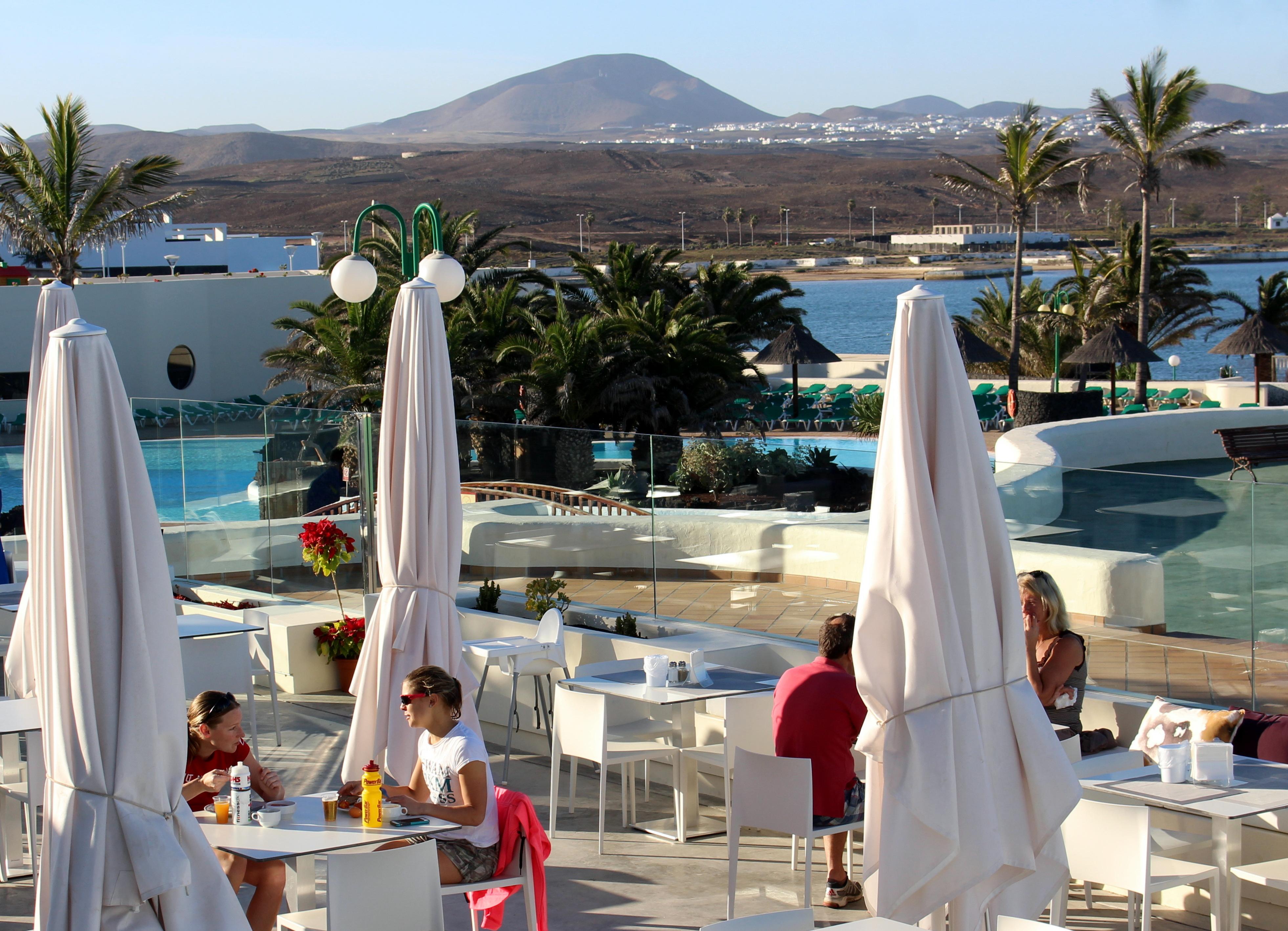 Club La Santa All Sports Inclusive Тинахо Екстериор снимка